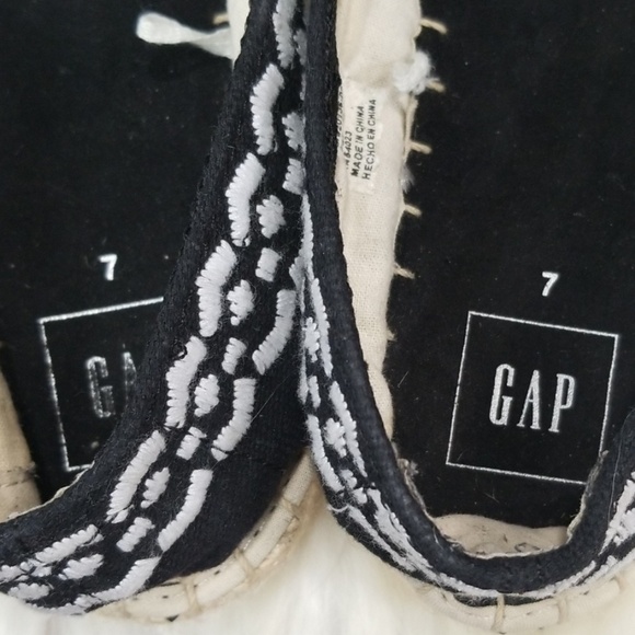GAP Espadrilles Shoes - Picture 6 of 6